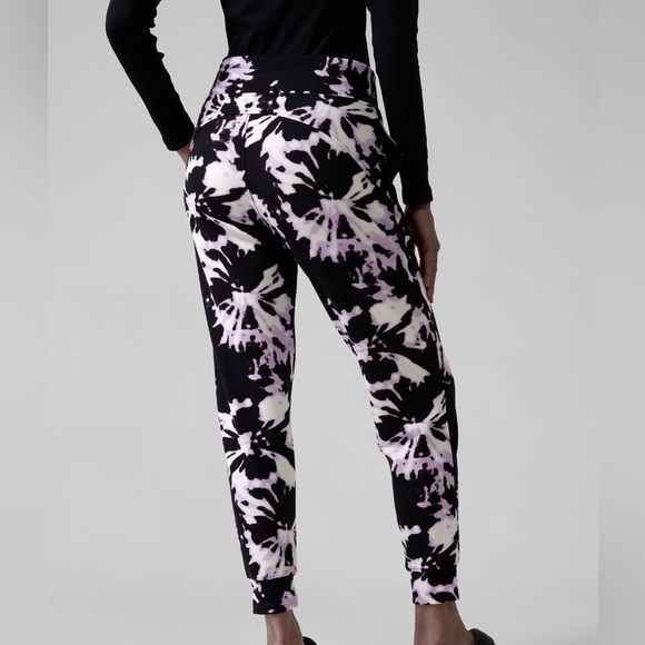 Athleta Balance Printed Jogger Pants Willow Elfin Purple Tie Dye Size XXS NEW - Picture 3 of 14